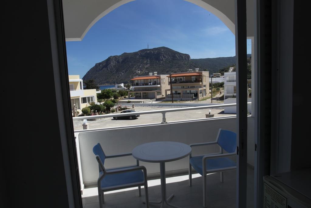 Antonis Hotel Kéfalos Eksteriør bilde