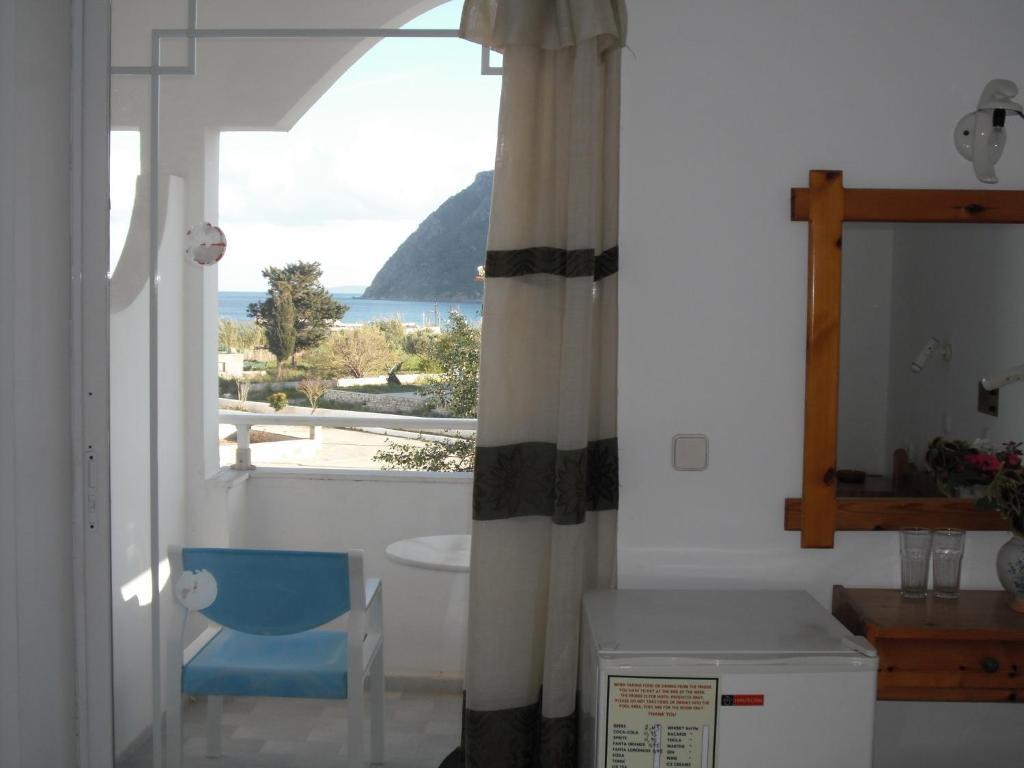 Antonis Hotel Kéfalos Eksteriør bilde